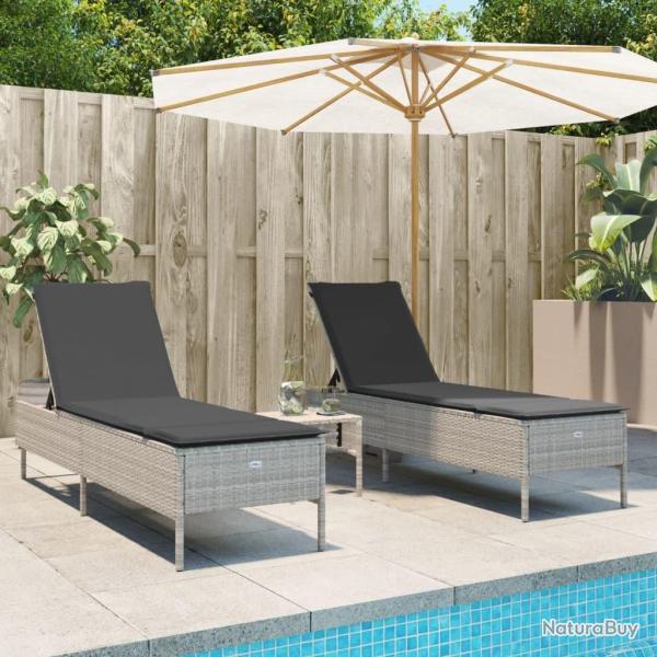 Chaises longues avec coussins lot de 2 gris r�sine tress�e