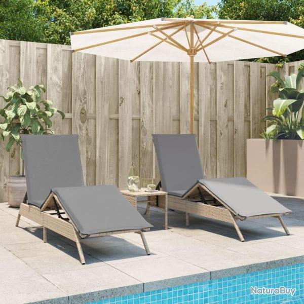 Chaises longues lot de 2 avec table beige r�sine tress�e alsavelo