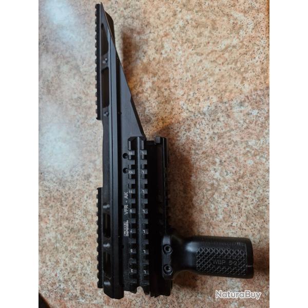 Garde main FAB D�fense pour AK