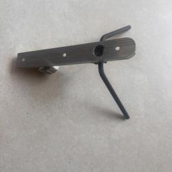 BIPIED ANSCHUTZ AVEC SON RAIL ET UN CALE MAIN