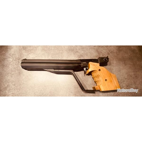 PISTOLET FEINWERKBAU MODELE 100 CAL 4.5 DROITIER + VALISE