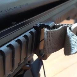 Attache sangle tactique sur rail  picatinny