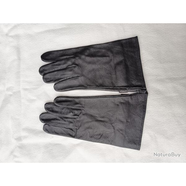 paire de gants militaires en cuir noir taille 7,5