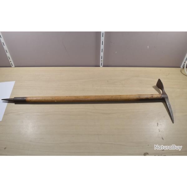 France 1914-1918 / Piolet Chasseur Alpin 14-18 p�riode � identifier ancien