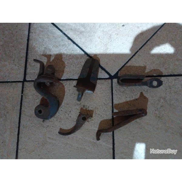 Ensemble de piece pour pistolet a silex ou fusil a silex