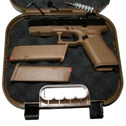 PISTOLET GLOCK 17 GEN 5 CAL 9X19 + CROSSE RONI + POINT ROUGE BUSHNELL *OCCASION*