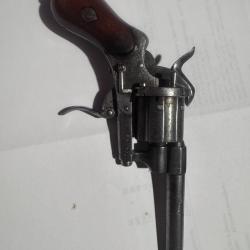 Revolver balle patine ancien