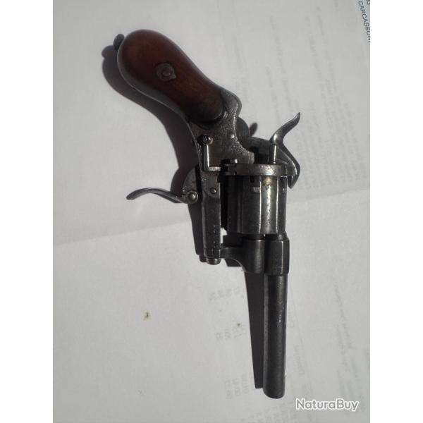 Revolver balle patine ancien