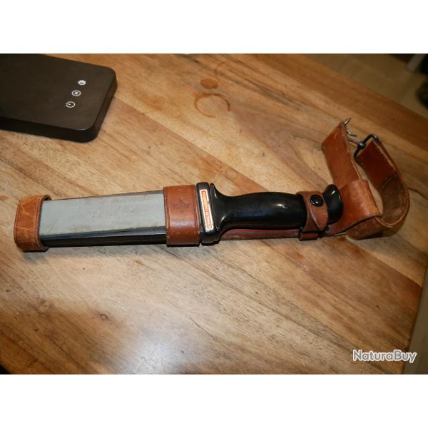 Poignard BAHCO Vintage avec porte fourreau cuir et pierre � aiguiser int�gr�e