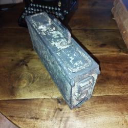 Caisse &agrave; munitions MG couleur sable