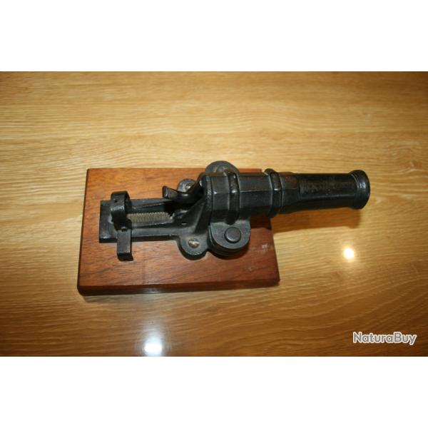 beau canon a broche calibre 12 canon alarme piege en fonte