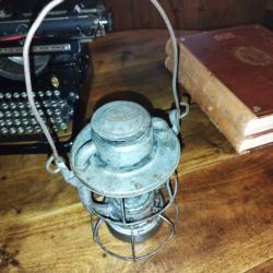 Lampe de campement US