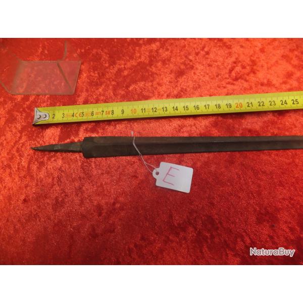 Lame de sabre, �p�e, Glaive, Dague, V�nerie Ou couteau de chasse                                (E)