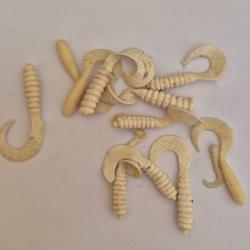 Lot de 11 Leurres blancs et cr&egrave;mes , souples 4-8 cm ,