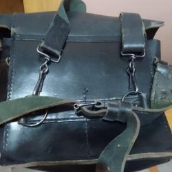 Sacoche &agrave; grenades.