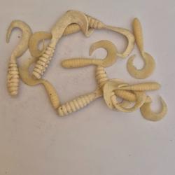 Lot de 21 Leurres blancs et cr&egrave;mes , souples 4-8 cm ,