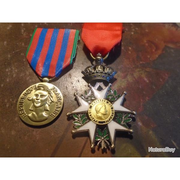 Lot de 2 M�dailles Militaire