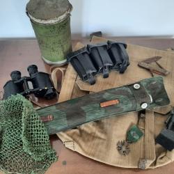 Lot militaria, jumelles GB 2&egrave;me, sac pattern dat&eacute;, cartouchi&egrave;re 98, m&eacute;daille, couteau, bo&icirc;te...