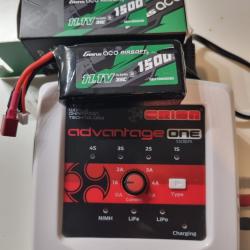 Chargeurs lipo 1 a 4 s avec batterie