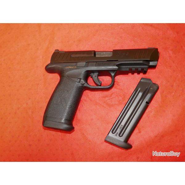 Pistolet REMINGTON RP 9 en 9x19mm fourni avec 2 chargeurs