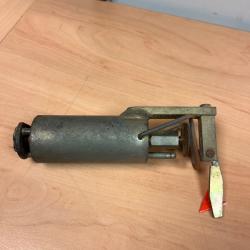 Pi&egrave;ge &agrave; taupe calibre 9/17 &agrave; blanc.