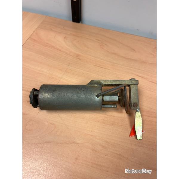 Pi�ge � taupe calibre 9/17 � blanc.