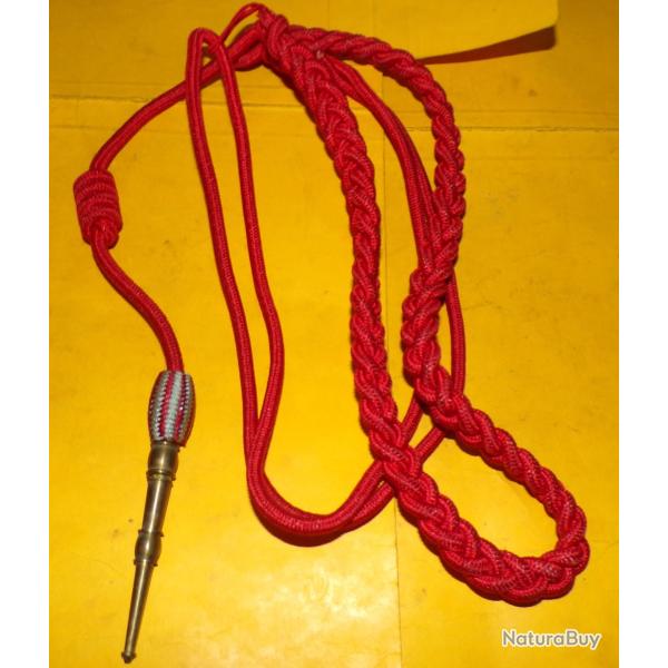 FOURRAGERE ROUGE LEGION D'HONNEUR  / FERRET BRONZE ET OLIVE CROIX DU COMBATTANT  , BON  ETAT VOIR P