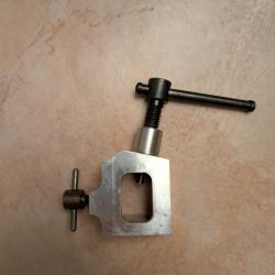 Outil de r&eacute;glage de mire/guidon fusil K31