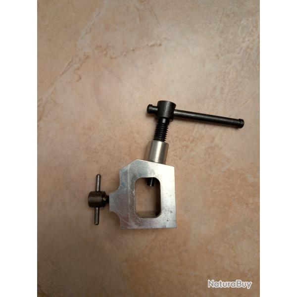 Outil de r�glage de mire/guidon fusil K31