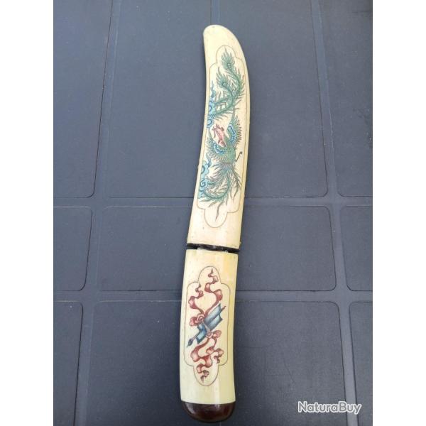 Poignard fourreau et manche en os