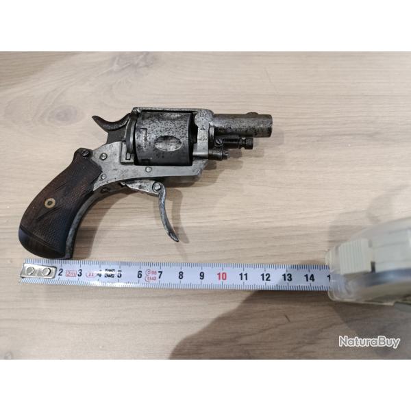 Revolver type british bulldog en calibre 320