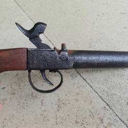 Pistolet &agrave; coffre percussion