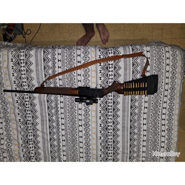 300 win mag en excellent �tat fonctionne parfaitement carabine qui est r�gle avec son point rouge