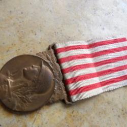 m&eacute;daille comm&eacute;morative grande guerre 14 18 militaire MORLON ww1 premi&egrave;re guerre N&deg;3 1914 1918