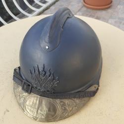 Exceptionnel casque Adrian ww1 de v&eacute;t&eacute;rinaire. Exemplaire rarissime dans un &eacute;tat remarquable.