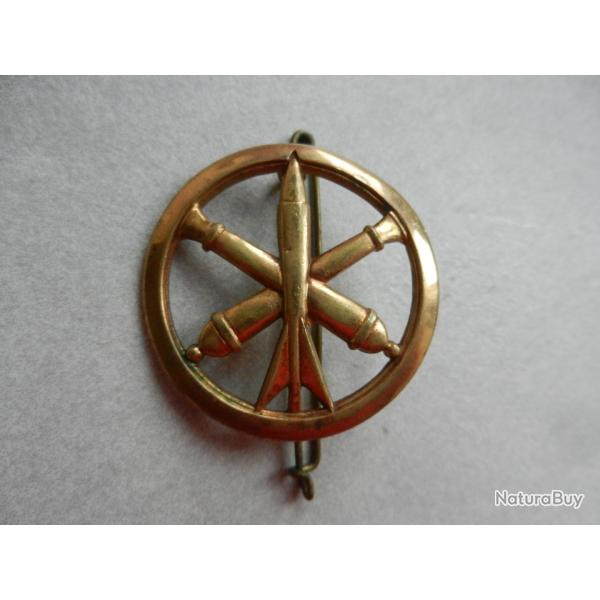 insigne m�tal Coinderoux militaire fran�ais de b�ret d'artillerie