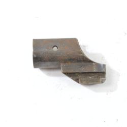 Adaptateur pour ba&iuml;onnette espagnole sur fusil Mauser allemand. Porte baionnette (B)