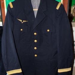 ARMEE DE L'AIR : VESTE D'OFFICIER AU GRADE DE COMMANDANT AVEC INSIGNE TISSU DE PILOTE  ,TAILLE CIVIL