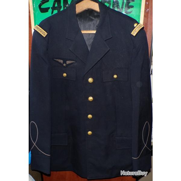 ARMEE DE L'AIR : VESTE AVEC GALON ET AVEC INSIGNE TISSU DE PILOTE  ,TAILLE CIVILE TAILLE M , BON  ET