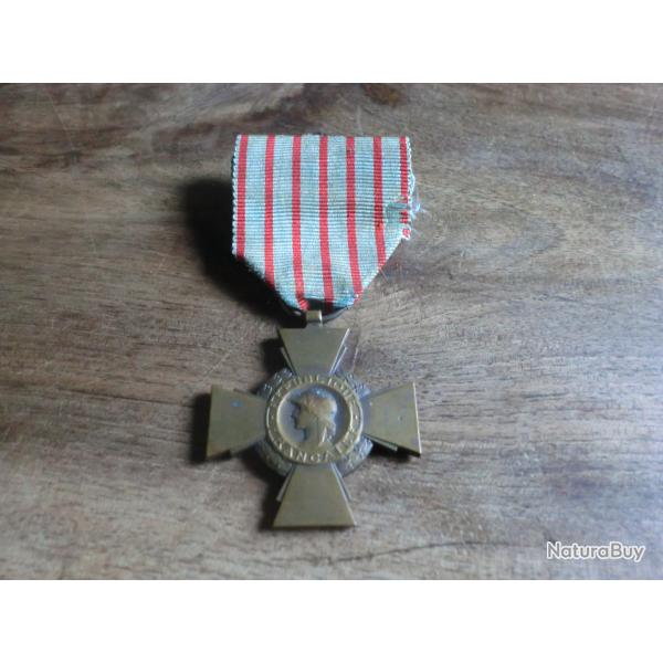 m�daille  croix du  combatants