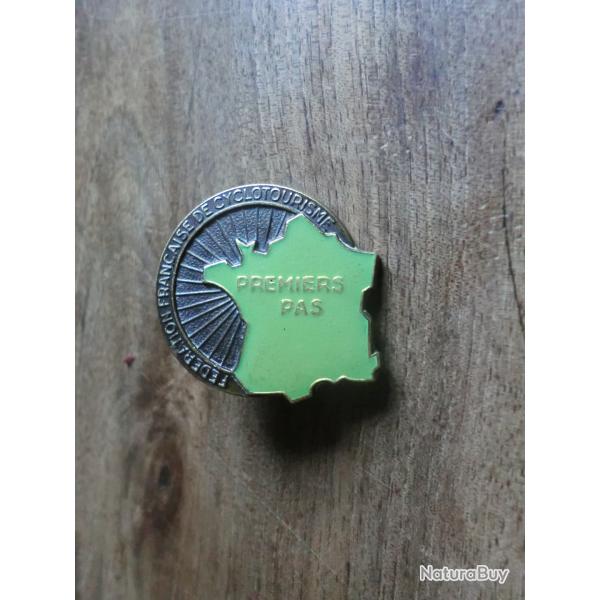 insigne broche f�d�ration de cyclotourisme / 63 ambert