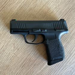 Pistolet &agrave; bille d'acier Sig Sauer Sig Air P365