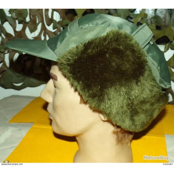 CASQUETTE AVEC TISSU PROTECTION DES OREILLES� , TAILLE L SOIT TAILLE FRANCAISE 57� ,� ETAT NEUF AVEC