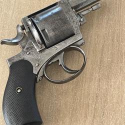 Ench&egrave;res 1� sans prix de r&eacute;serve REVOLVER 450 PEUT &Ecirc;TRE ATTRIBU&Eacute; &Agrave; GALAND OU UN DE SES SOUS TRAITANT