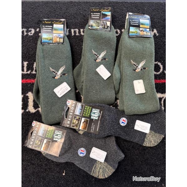 lot de 3 magnifique chaussettes + deux chaussons a vendre aux ench�res d�stockage chasse ench�re 100