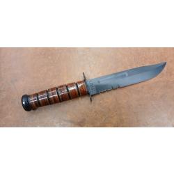KA-BAR U.S.M.C. SEMI-DENTEE &laquo; U.S.M.C. &raquo;
