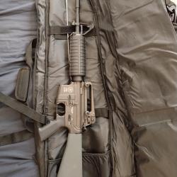 &Eacute;volution airsoft: M16 Licence Lone star Tactical + Tige de d&eacute;bourrage + 1 batterie 7,4V + 2Chargeur