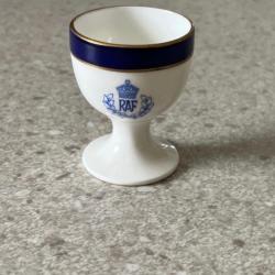 Coquetier Doulton en porcelaine fine RAF