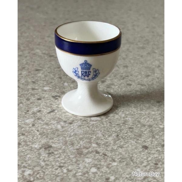 Coquetier Doulton en porcelaine fine RAF