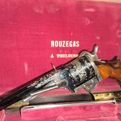 Petit revolver Loron avec coffre Rouzegaz a Toulouse